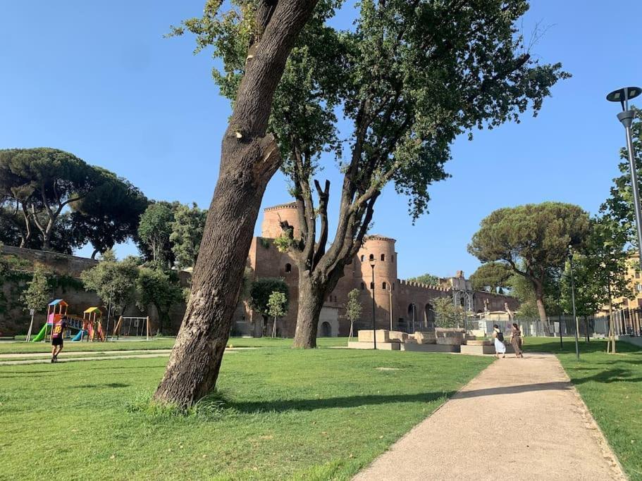 Appartamento Roma San Giovanni Екстериор снимка